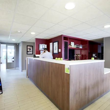 Campanile Mulhouse - Ile Napoleon 3*