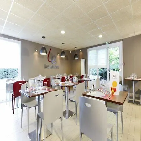 Campanile Mulhouse - Ile Napoleon 3*