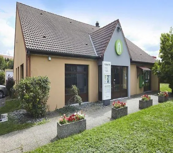 Hotel Campanile Mulhouse - Ile Napoleon 3*